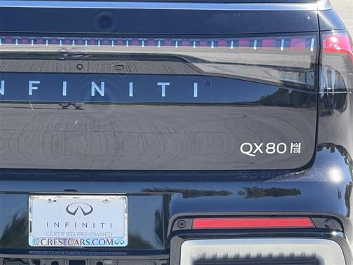 2025 INFINITI QX80 PURE