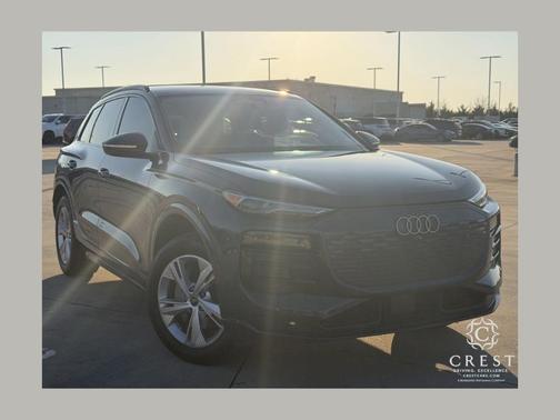 2025 Audi Q6 e-tron Premium