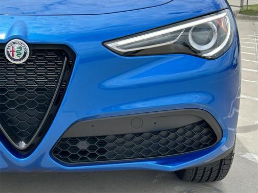 2020 Alfa Romeo Stelvio Base