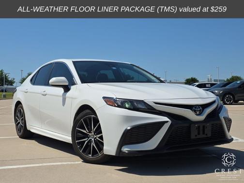 Super White 2021 Toyota Camry SE