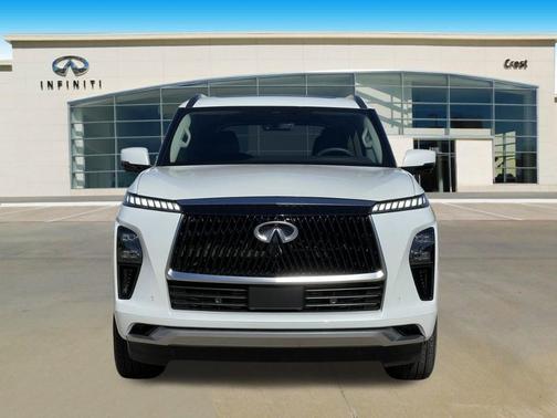 2025 INFINITI QX80 PURE