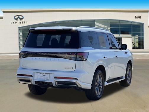 2025 INFINITI QX80 PURE