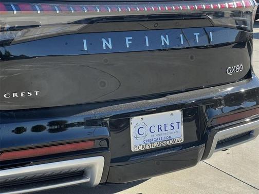 2025 INFINITI QX80 Luxe