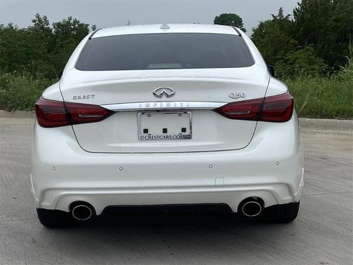 2024 INFINITI Q50 LUXE