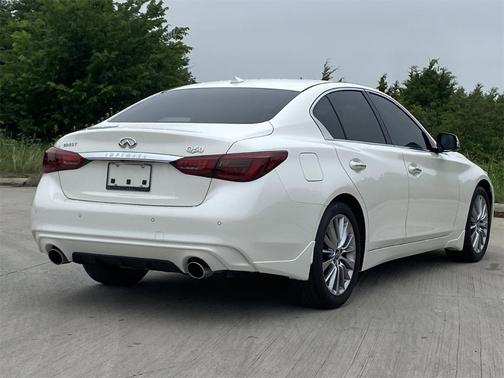 2024 INFINITI Q50 LUXE