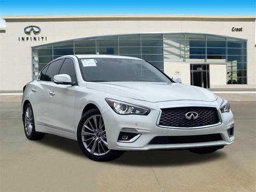 2024 INFINITI Q50 LUXE