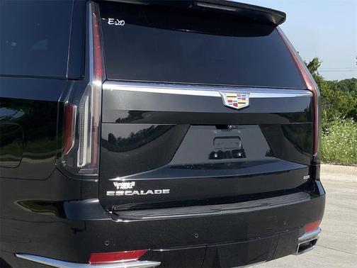 2023 Cadillac Escalade ESV Premium Luxury