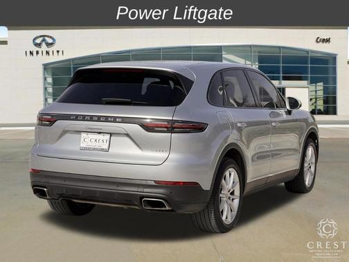 2023 Porsche Cayenne 