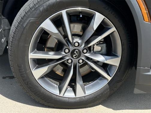 2024 INFINITI QX60 Luxe