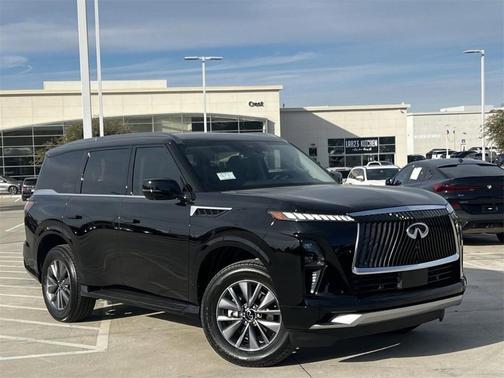 2025 INFINITI QX80 PURE