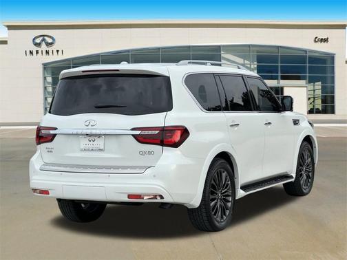 2023 INFINITI QX80 SENSORY