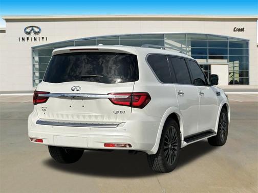 2023 INFINITI QX80 SENSORY