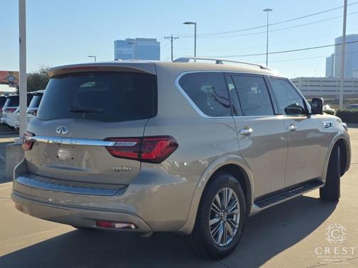 2023 INFINITI QX80 Luxe