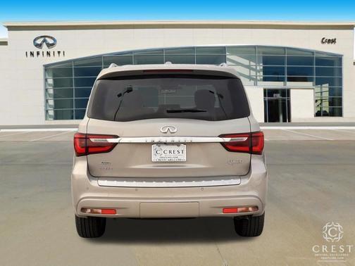 2023 INFINITI QX80 Luxe