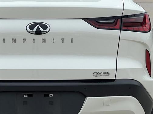 2023 INFINITI QX55 LUXE