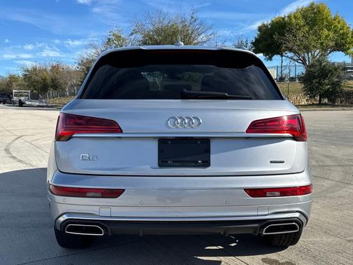 2022 Audi Q5 45 S line quattro Premium
