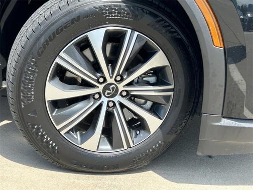 2025 INFINITI QX60 Pure