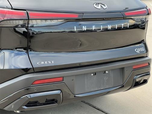 2025 INFINITI QX60 Pure