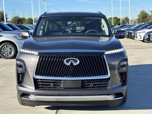 2025 INFINITI QX80 Luxe