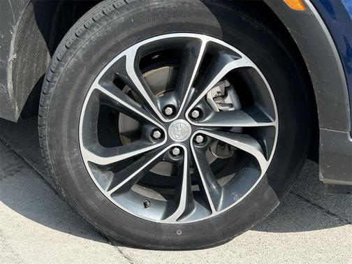 2022 Buick Encore GX Select