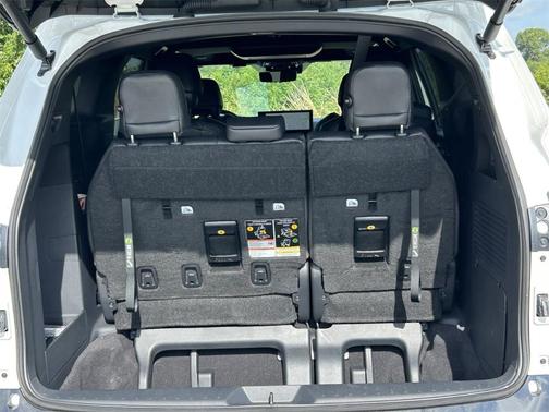 2025 Toyota Sienna Platinum 7 Passenger