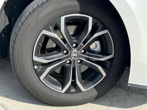 2025 Toyota Sienna Platinum 7 Passenger
