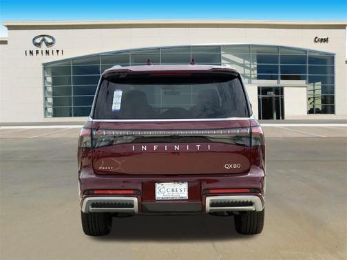 2025 INFINITI QX80 Luxe