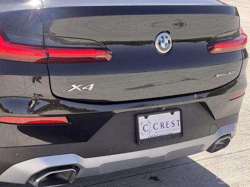 2024 BMW X4 xDrive30i