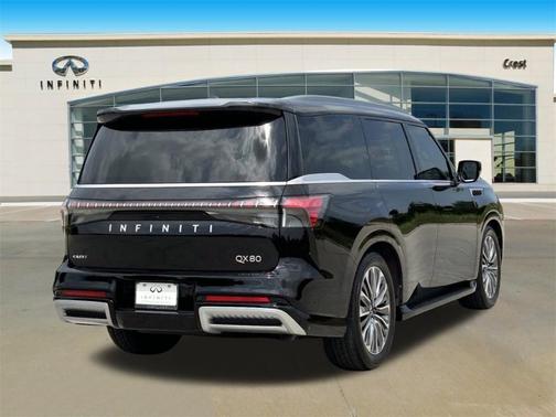 2025 INFINITI QX80 Luxe