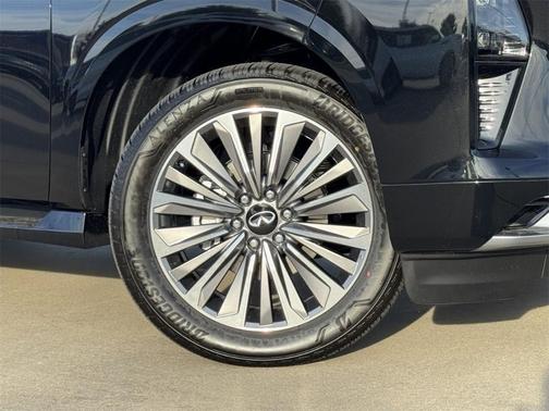 2025 INFINITI QX80 SENSORY
