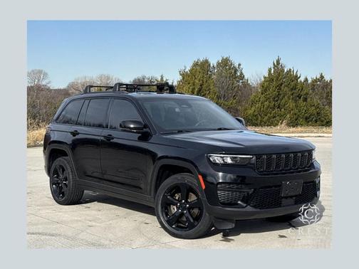 2023 Jeep Grand Cherokee Laredo