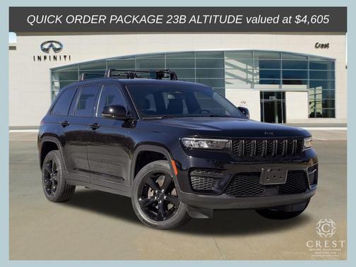 2023 Jeep Grand Cherokee Laredo