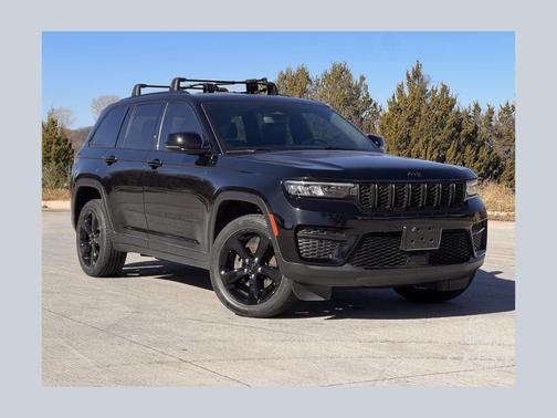 2023 Jeep Grand Cherokee Laredo