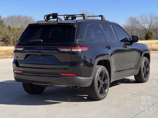 2023 Jeep Grand Cherokee Laredo