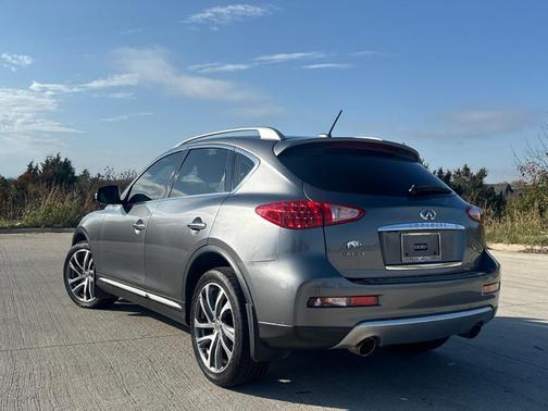 2017 INFINITI QX50 Base