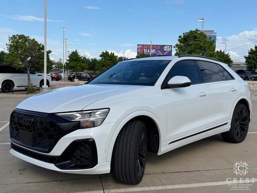 Glacier White Metallic 2025 Audi Q8 55 Premium