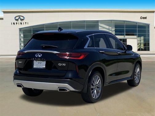2024 INFINITI QX50 Luxe