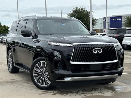 2025 INFINITI QX80 Luxe