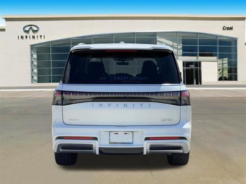 2025 INFINITI QX80 Luxe