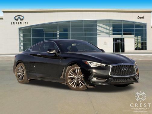 2022 INFINITI Q60 LUXE