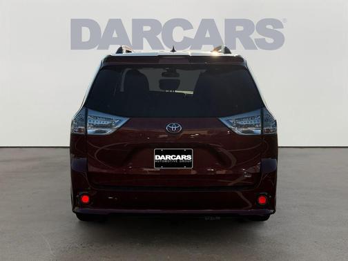 2019 Toyota Sienna SE