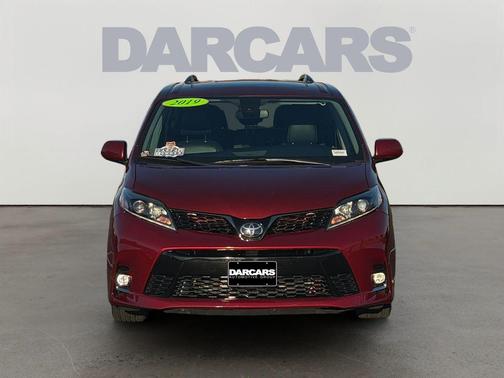 2019 Toyota Sienna SE