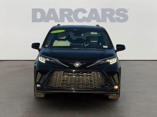 2022 Toyota Sienna XSE 7 Passenger