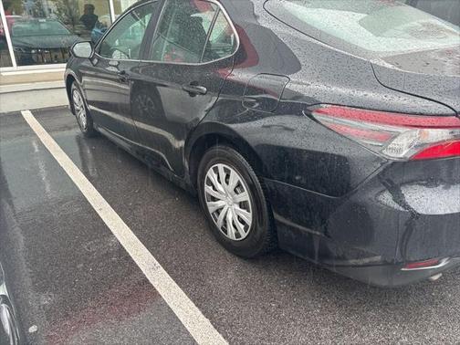 2024 Toyota Camry Hybrid LE
