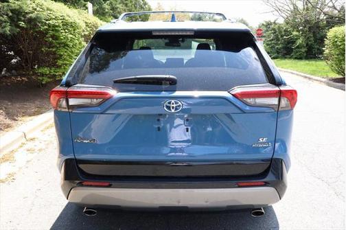2023 Toyota RAV4 Hybrid SE