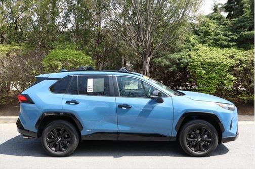 2023 Toyota RAV4 Hybrid SE