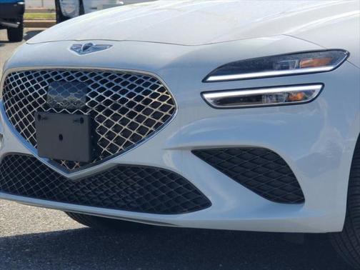 2022 Genesis G70 2.0T AWD