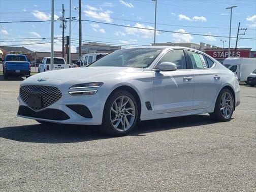 2022 Genesis G70 2.0T AWD