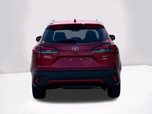 2025 Toyota Corolla Cross XLE