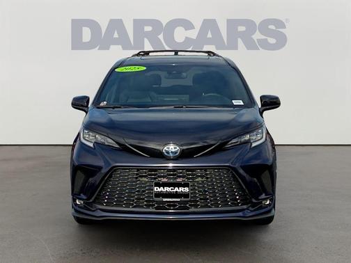 2025 Toyota Sienna XSE 7 Passenger